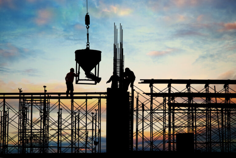 rugged-mobile-phone-can-withstand-drop-from-heights
